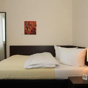 https://luetzow.find-berlin-hotels.com